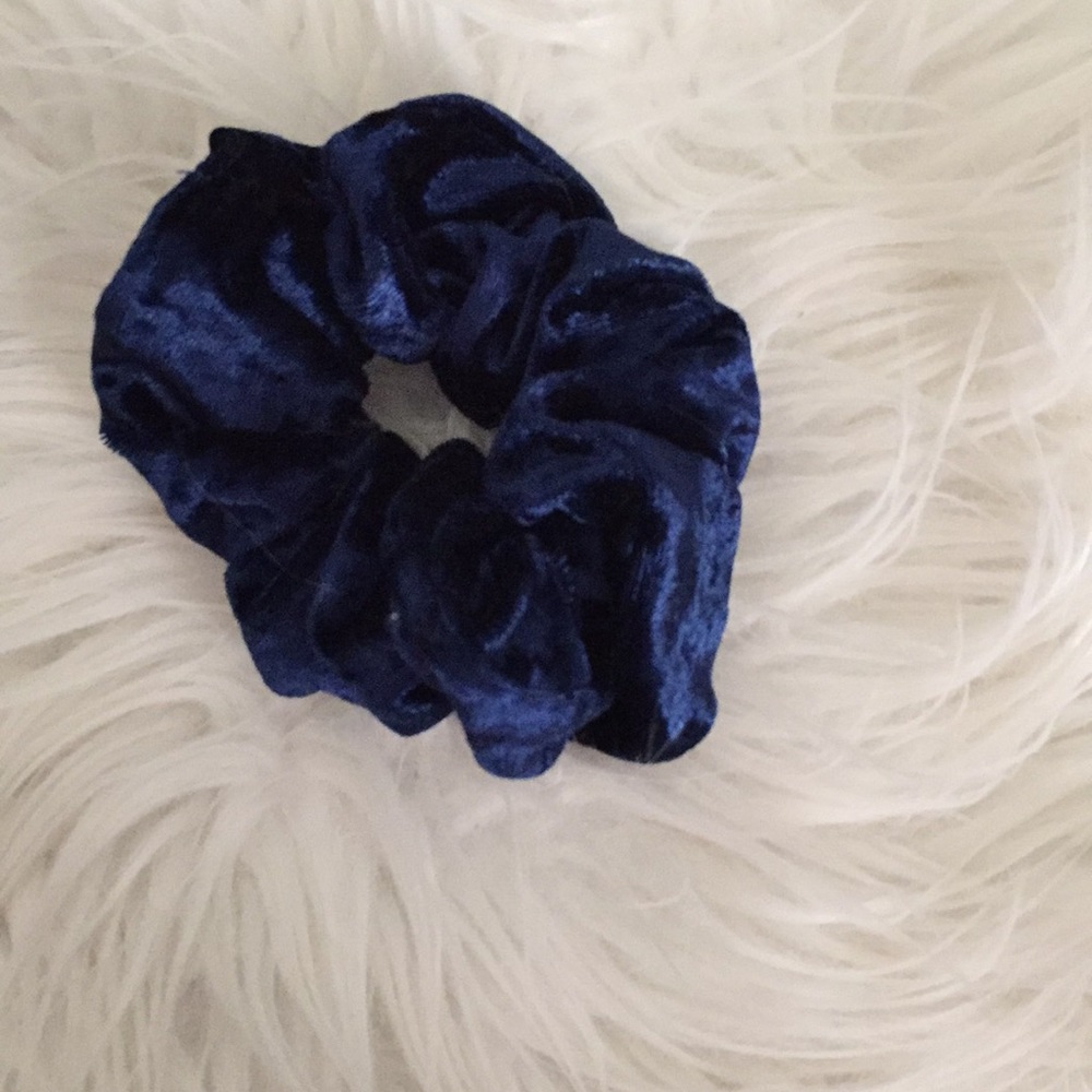Scrunchies - Picture 5 of 5